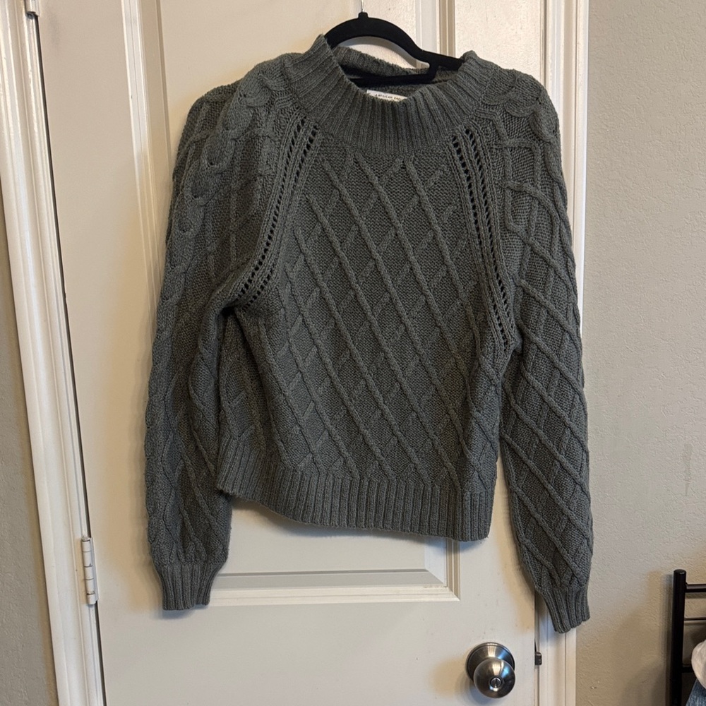 Women’s sweater